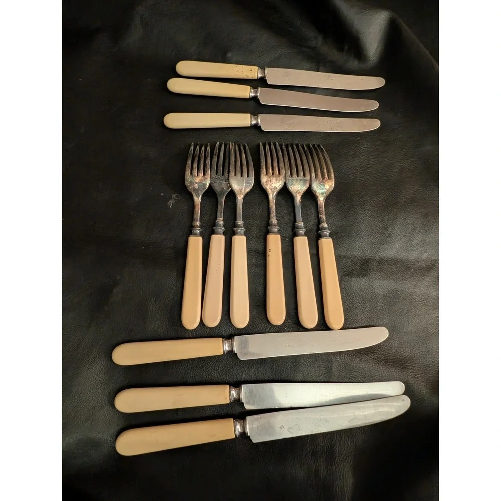 12 pc Universal Resistain Stainless Flatware Cream Handles Knife Fork